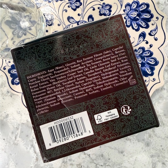 Fresh Black Tea Instant Perfecting Mask with Hyaluronic Acid - Picture 5 of 12